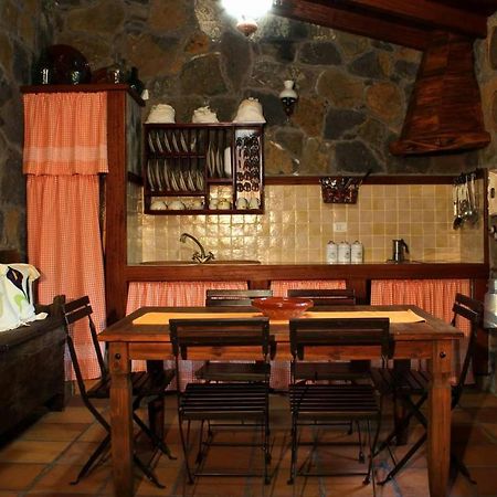 Tinor Casa Mary Lola旅馆 外观 照片